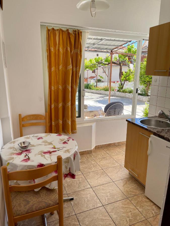 Rooms & Apartments Tepsa - Centre Hvar Town Exterior photo
