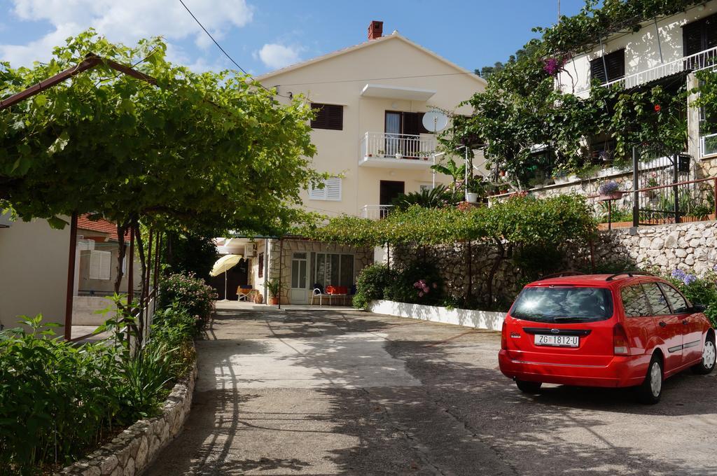 Rooms & Apartments Tepsa - Centre Hvar Town Exterior photo