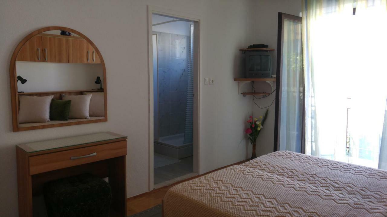 Rooms & Apartments Tepsa - Centre Hvar Town Exterior photo